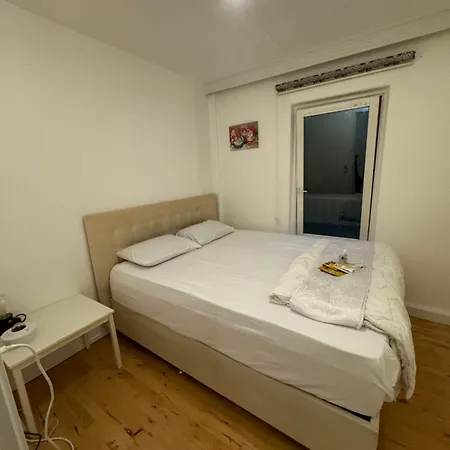 2 Bedroom Apartment *